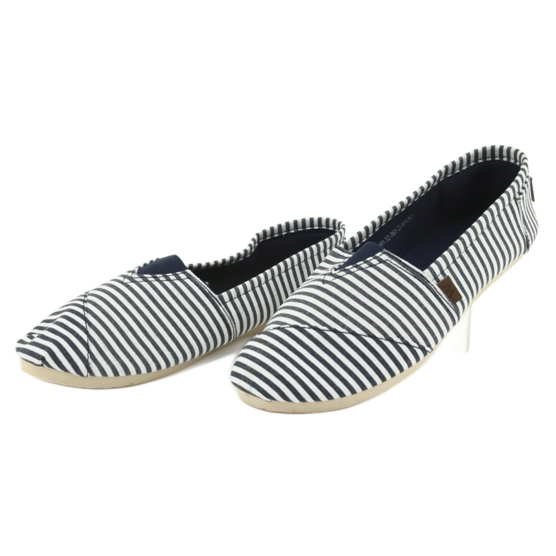 Wishot Bequemer, modischer Streifensneaker 32-065, weiß und blau 2