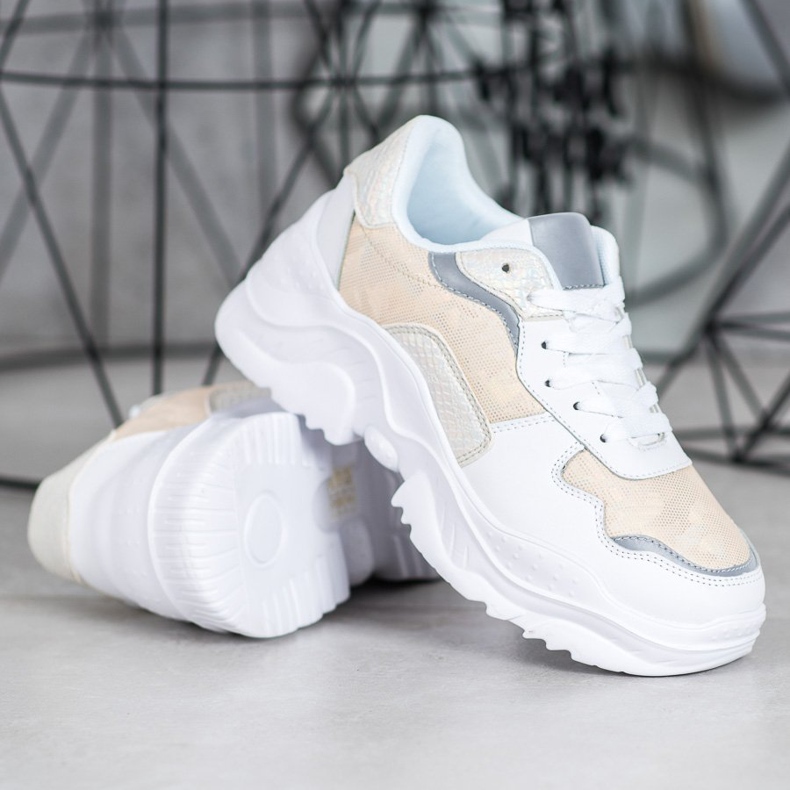 SHELOVET Leichte Turnschuhe weiß 1