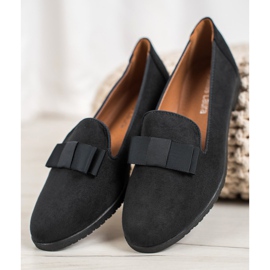 Miss Laura Lords mit einem Bogen schwarz 2