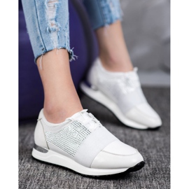 SHELOVET Sportschuhe mit Kristallen weiß 1