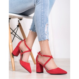 Diamantique Pumpen auf einer Säule rot 2