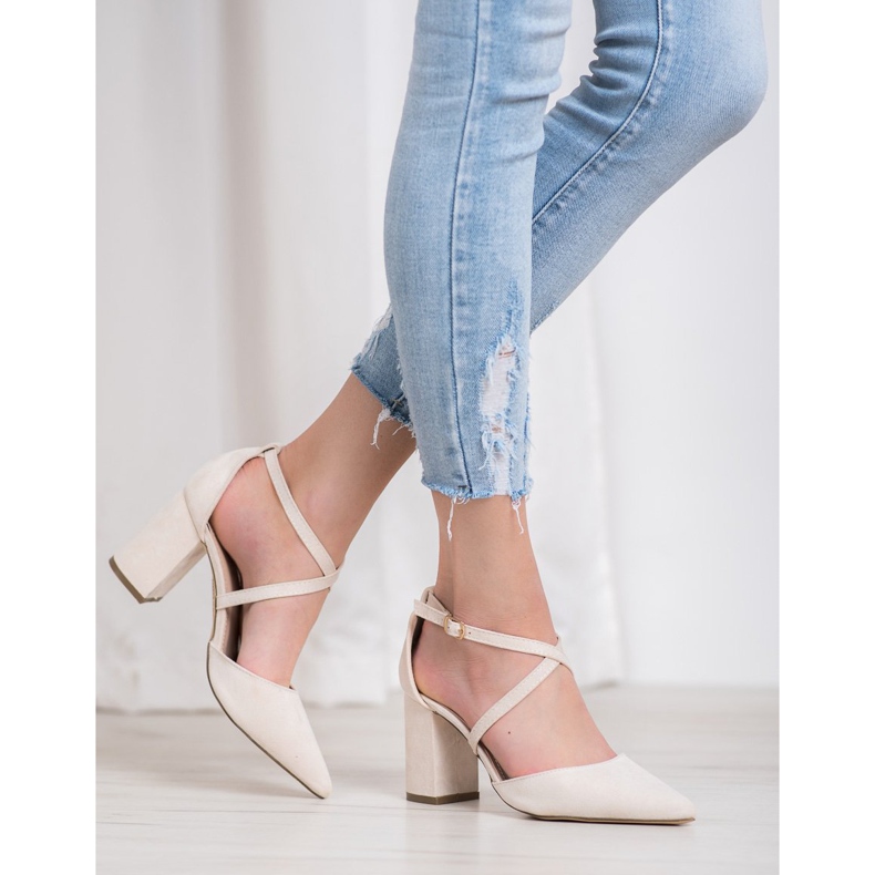 Diamantique Pumpen auf einer Säule braun 1