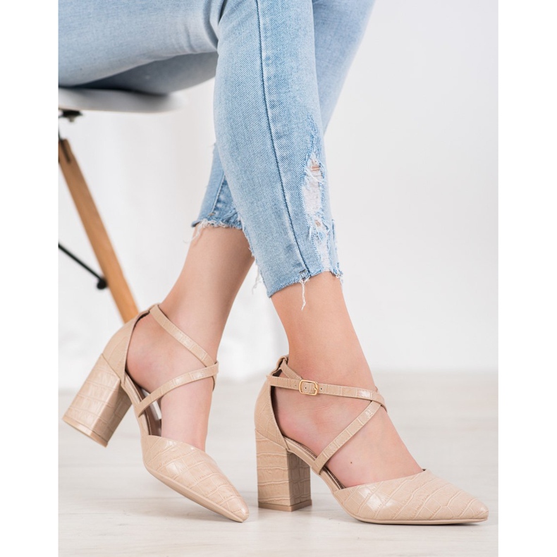 Seastar Beige Pumps 2
