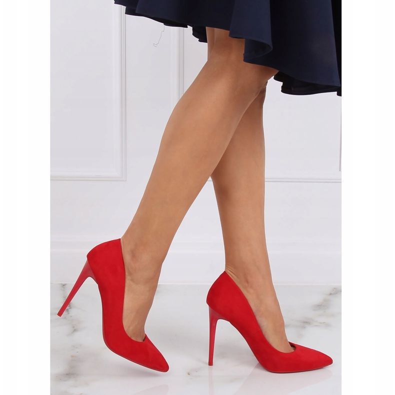 Pumpen auf einem roten NF-51P Red Pin 2