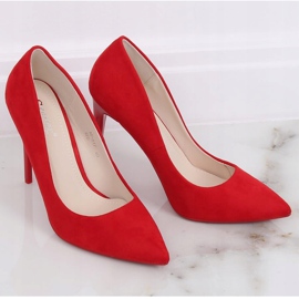 Pumpen auf einem roten NF-51P Red Pin 1