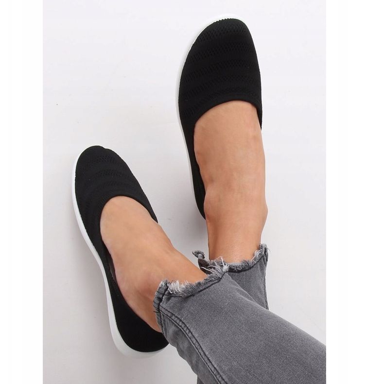 IC03 Schwarze Netzballerinas 1