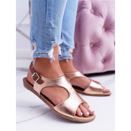 Hellgoldene Kongito Sandalen 1