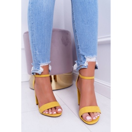 ADY Damen Sandalen mit Absatz Wildleder Gelb Anastasie 1