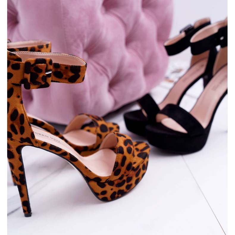 NFR Damensandalen auf einem Plateau mit hohem Absatz Schwarz Welbos 2