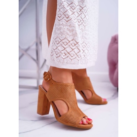 HAN Damensandalen mit Absatz Wildleder Openwork Camel HiBaby braun 1