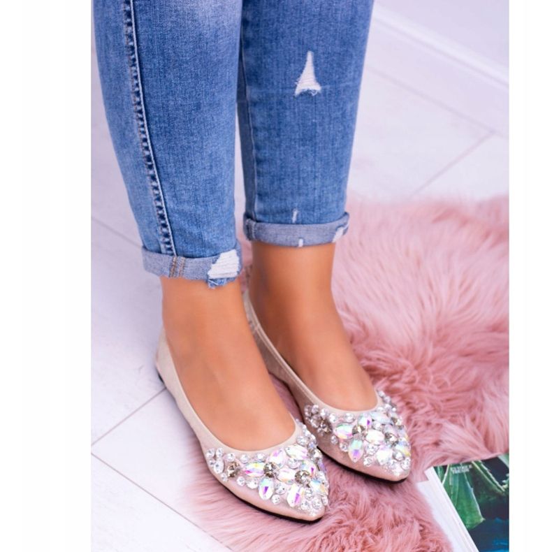 Lu Boo Goldene Ballerinas auf elastischen Steinen Even 2