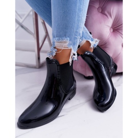 Lackierte schwarze Slip-On Galoschen für Damen 1