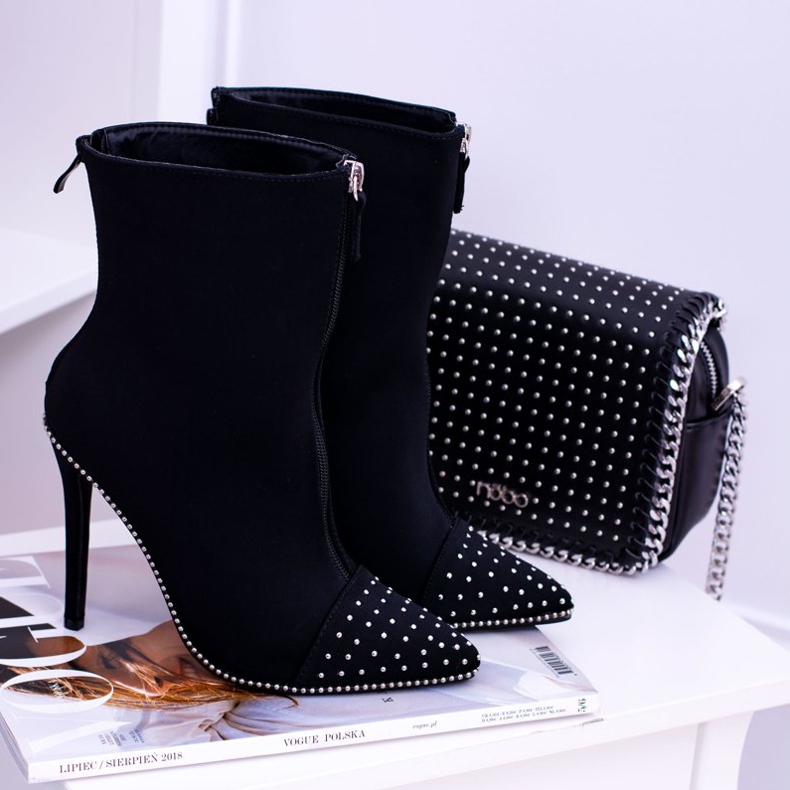 BUGO Schwarze Wildlederstiefel auf einem Regio-Absatz 1