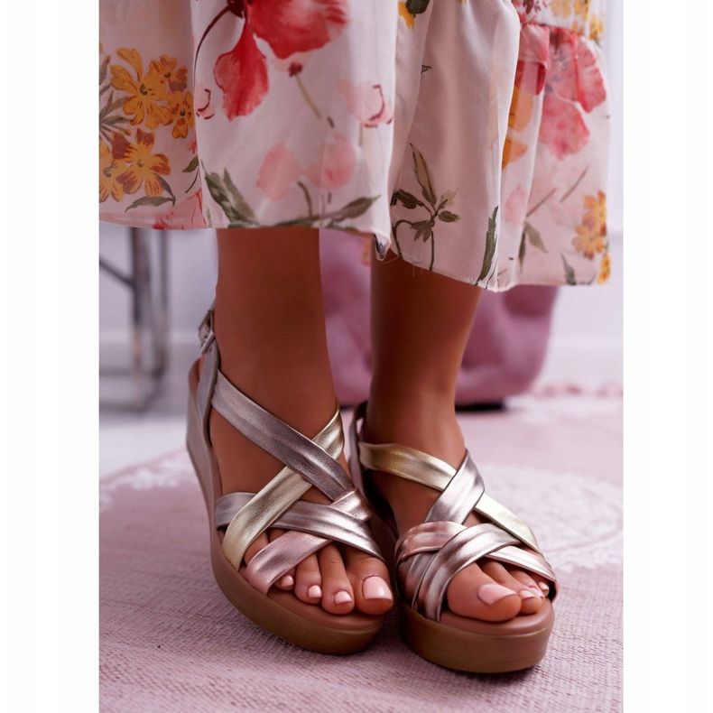 Damen Sandalen auf Lederkeil Maciejka ESP27-25 / 00-1 golden 2