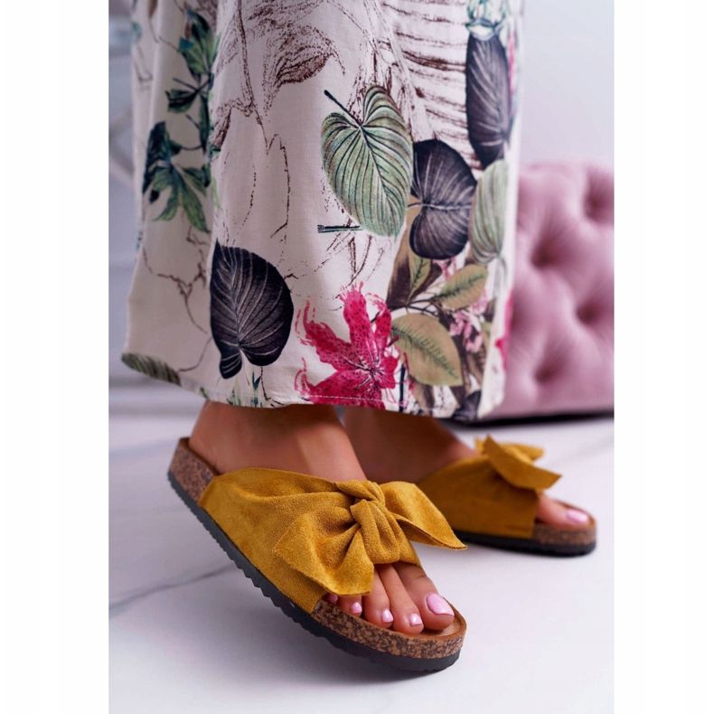 BUGO Damen Hausschuhe mit Schleife Gelb Randy 1