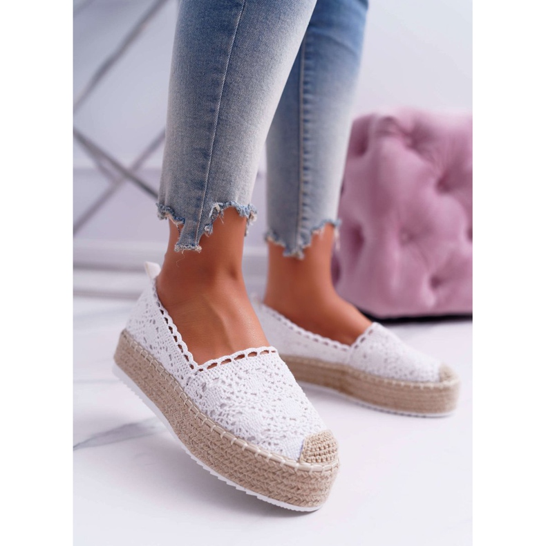 BUGO Damen Espadrilles aus Spitze Weiß Lovely Haven 1