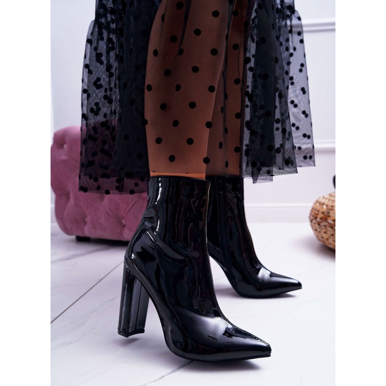 SEA Damenstiefel auf einem hohen Absatz lackiert schwarz Demens 1