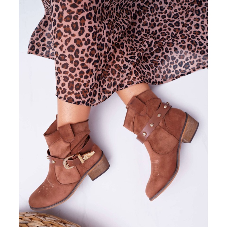 FRBS Damenstiefel mit flachem Absatz und Schnalle Camel Ewella braun 2