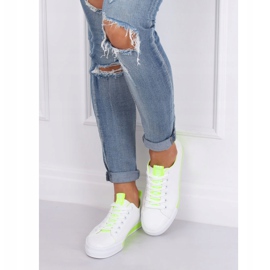 Weiße und grüne Sneakers für Damen A88-23 Grün 2