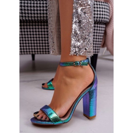 SEA Damen Sandalen auf einem schillernden grünen Bipper mit hohem Absatz mehrfarbig 1