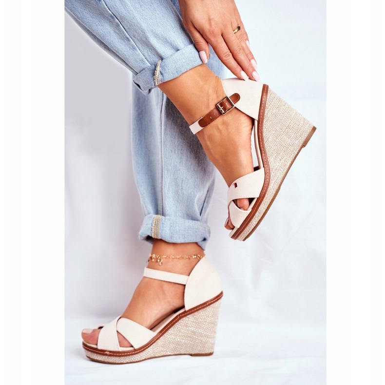 SEA Damen Sandalen mit Keilabsatz Beige LaMane 1