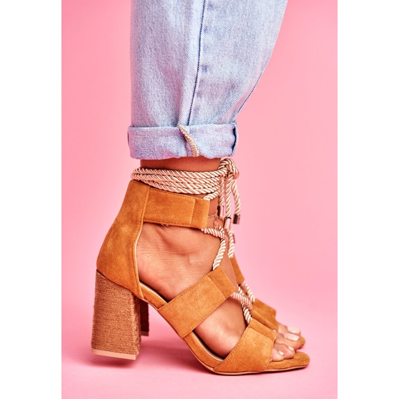 SEA Damensandalen auf Ferse Gebundenes Wildleder Camel Amore braun 2