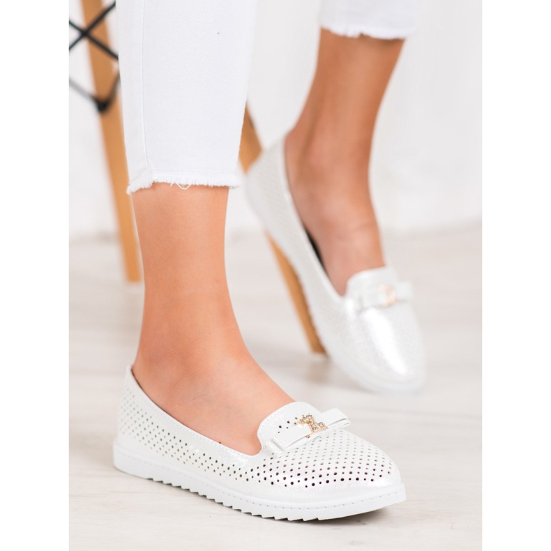 Weide Durchbrochene Lords mit Ornament weiß 1