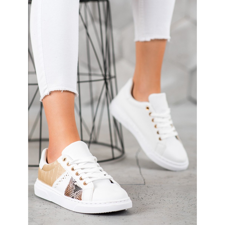 SHELOVET Bequeme weiße Turnschuhe gelb 2