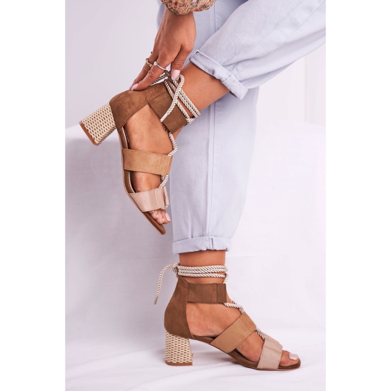 Bellucci Damen Sandalen mit Absatz Wildleder Beige Beckie 2