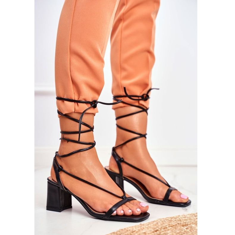 HAN Damen Sandalen auf einem Absatz schwarz Morgen gebunden 1