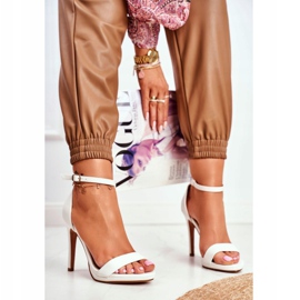 ADY Damen Sandalen auf einem hohen Absatz White Frenzy weiß 1