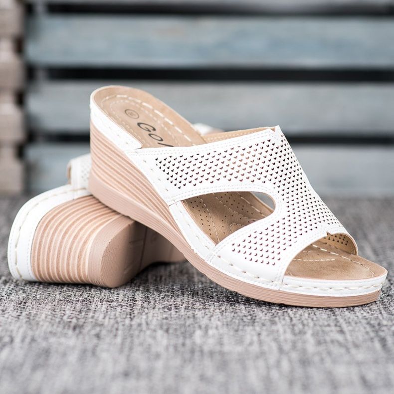 GOLL Leichte Keilpantoffeln weiß 1