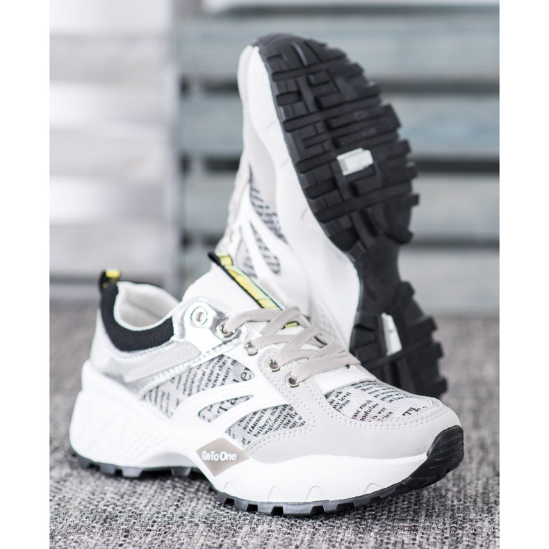 MCKEYLOR Sportschuhe weiß grau 1