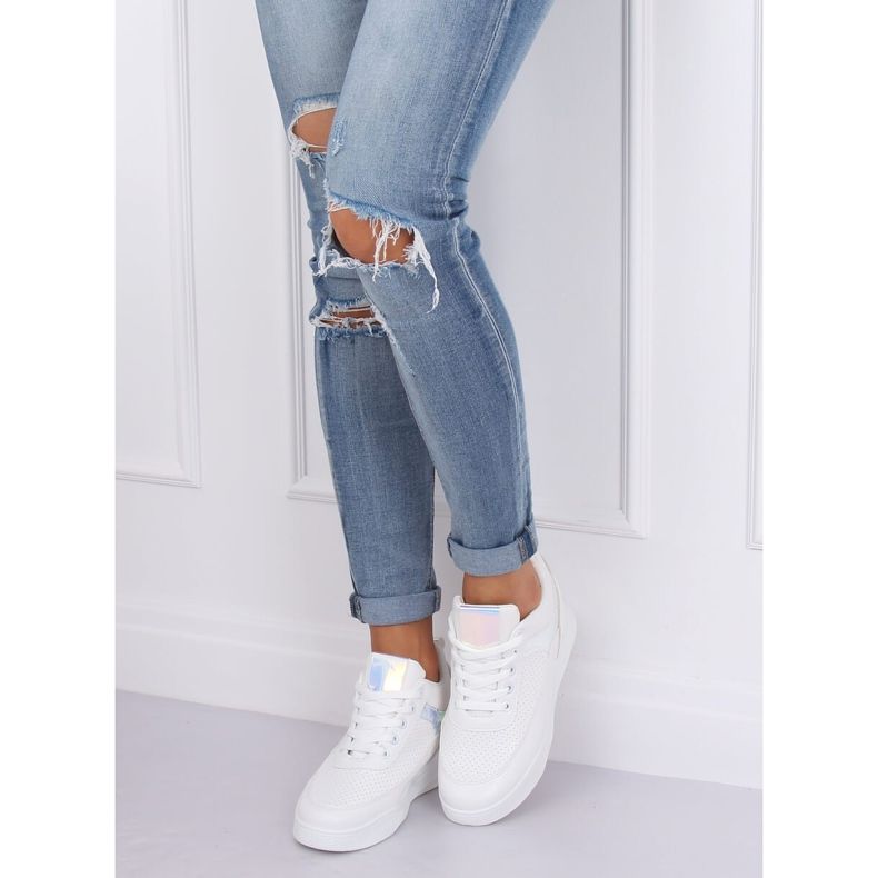 Weiße Sportschuhe Keilabsatz 85-429 WEISS / SILBER 2