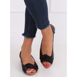 Ballerinas mit schwarzem Schnitt CC221P Schwarz 1