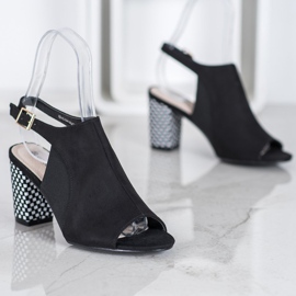 Goodin Aufbausandalen mit kariertem Absatz schwarz 2