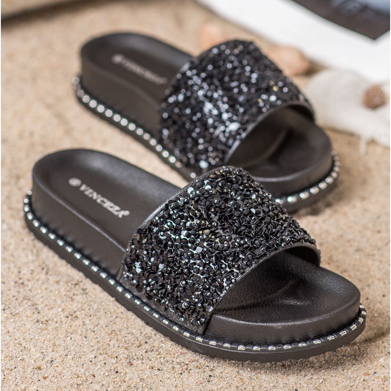 Hausschuhe auf der VINCEZA-Plattform schwarz 1