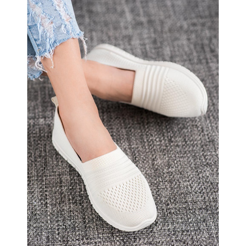 SHELOVET Bequeme durchbrochene Slipons braun 2