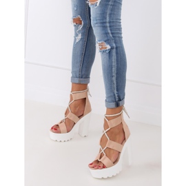 Sandalen auf der beigen und rosafarbenen Plattform NS120 Beige 1