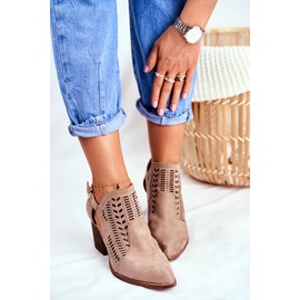 Bellucci Damenstiefel mit Cut-Out Spring Beige Velluci 2