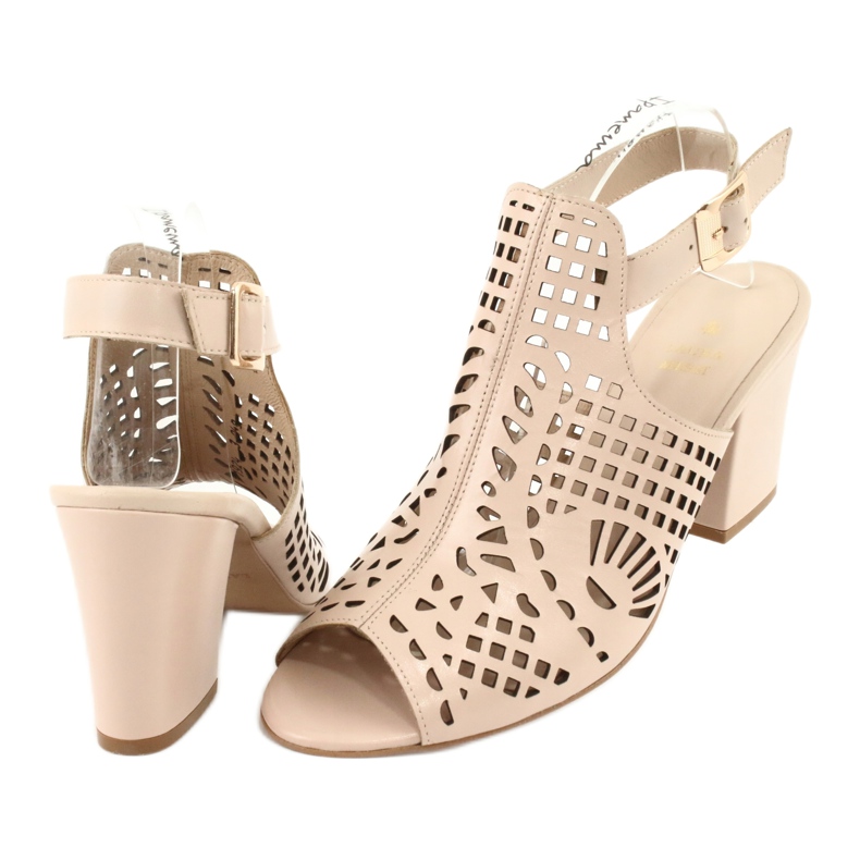 Sandalen auf einer Bar Laura Messi 1924 Leder Beige Montoro rosa 4