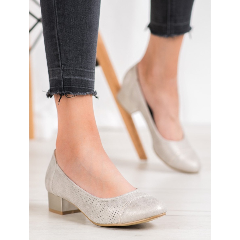 Goodin Durchbrochene Pumpen auf einer Säule golden 1