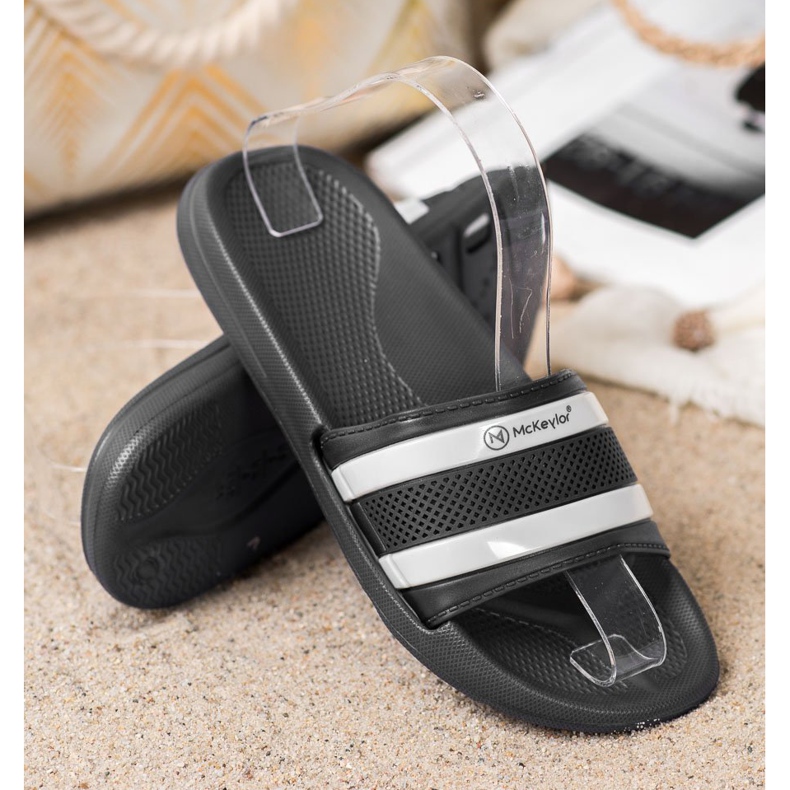 MCKEYLOR Sportschuhe schwarz 1