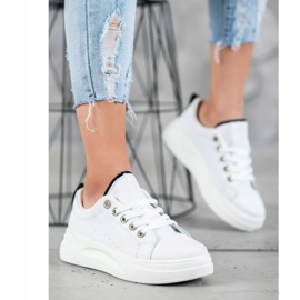 SHELOVET Modische Sneaker auf der Plattform weiß 1