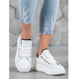 SHELOVET Modische Sneaker auf der Plattform weiß 2