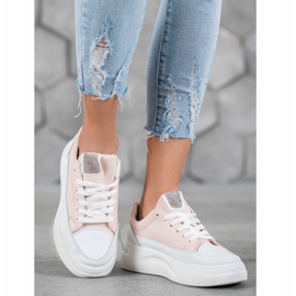 SHELOVET Sneakers auf der Fashion-Plattform weiß rosa 1