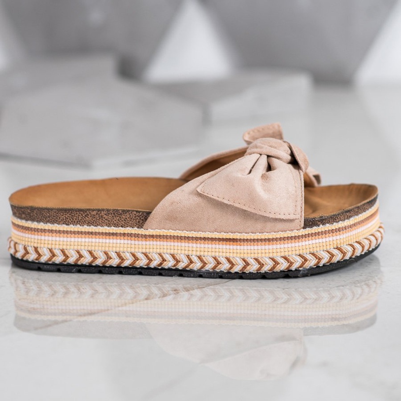 SHELOVET Modische Hausschuhe auf der Plattform braun 2