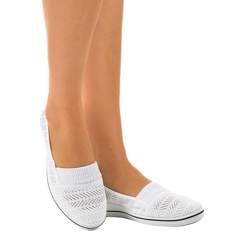 Weiße Sneaker auf Keilabsatz HJ1801-9 1