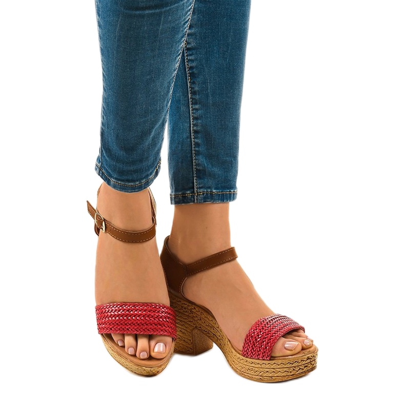 Rote Sandalen mit hohen Absätzen 150-614 1