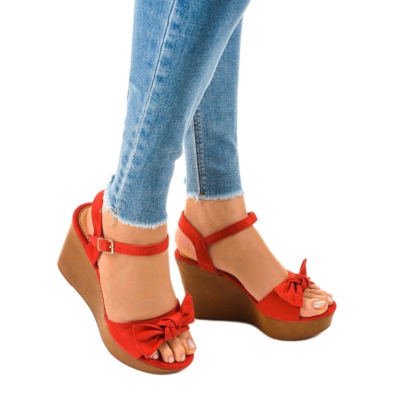 Rote Keilsandalen aus Wildleder HY8542 1